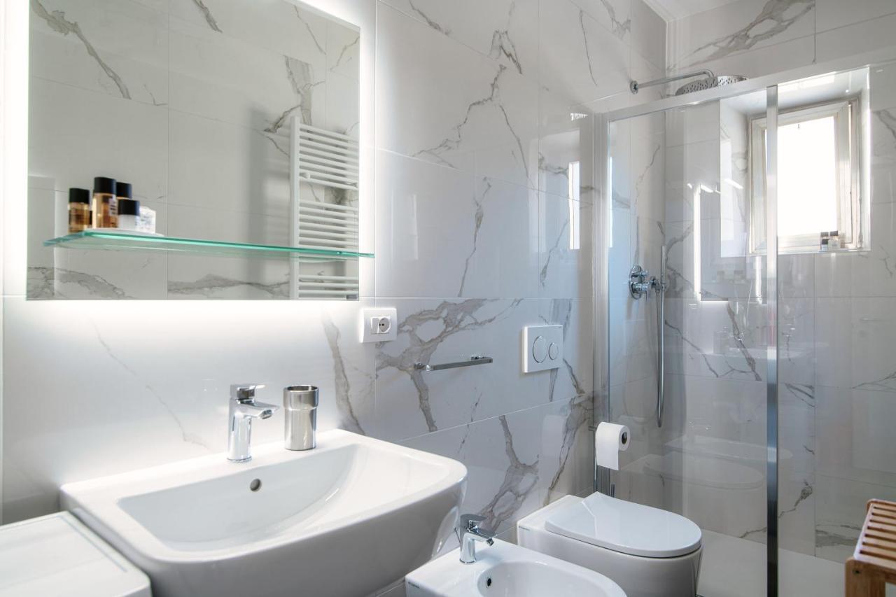 The Bell Tower Apartment - Bellagio Center Екстер'єр фото